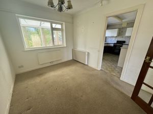 Dining Room- click for photo gallery